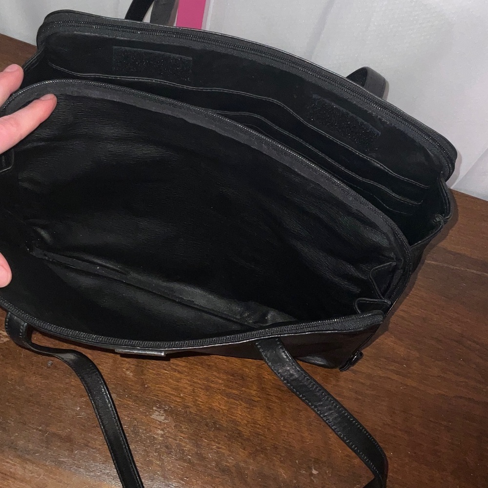 Perlina‎ Glossy Black Business Shoulder Bag - Picture 12 of 14